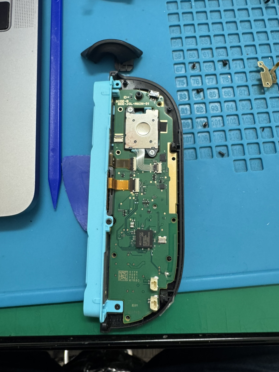 Joy-Con 2 スティックが折れてしまった